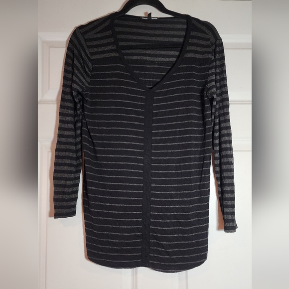 Cable & Gauge Tops - Cable & Gauge Black And Gray Striped Long Sleeve Top L